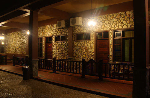 The Waterway Villa Бентонг Екстериор снимка